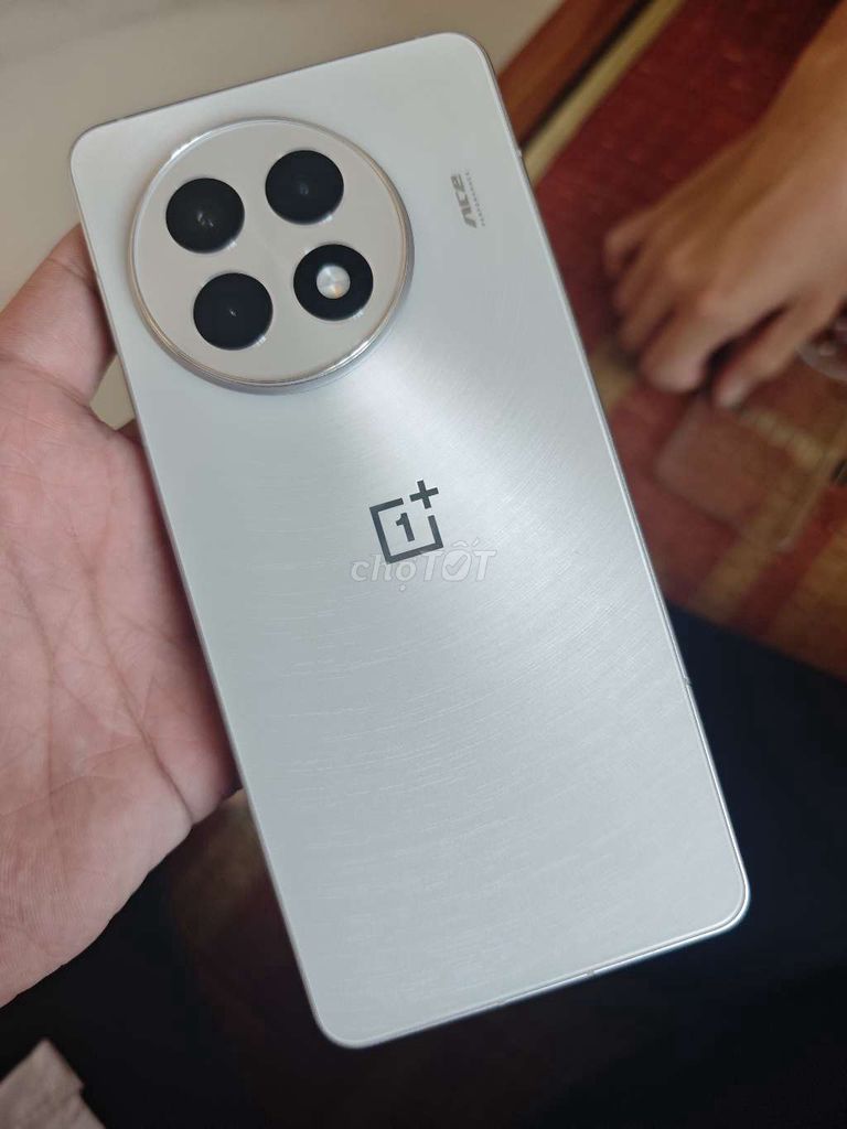 OnePlus Ace 5 Bạc. Mua bán Điện thoại tại Huyện Đồng Phú Bình Phước được đăng bởi Quang Huỳnh hình 1