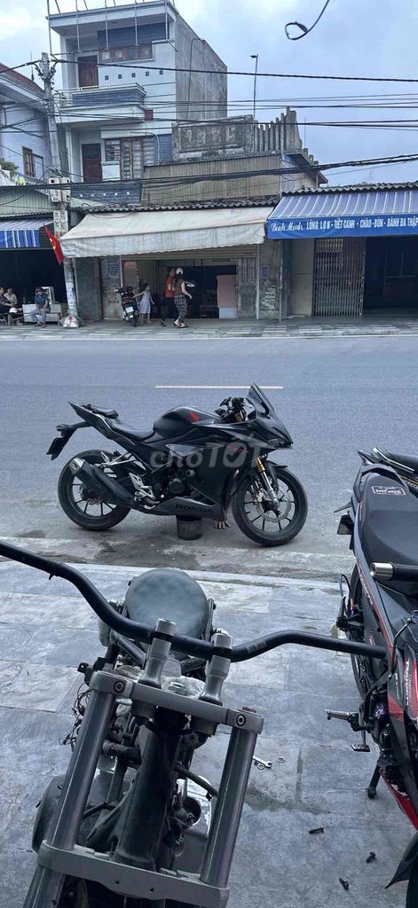 Bán CBR150 đen nhám. Mua bán Xe máy tại Huyện Thuỷ Nguyên Hải Phòng được đăng bởi Hoàng Đức Dương hình 3