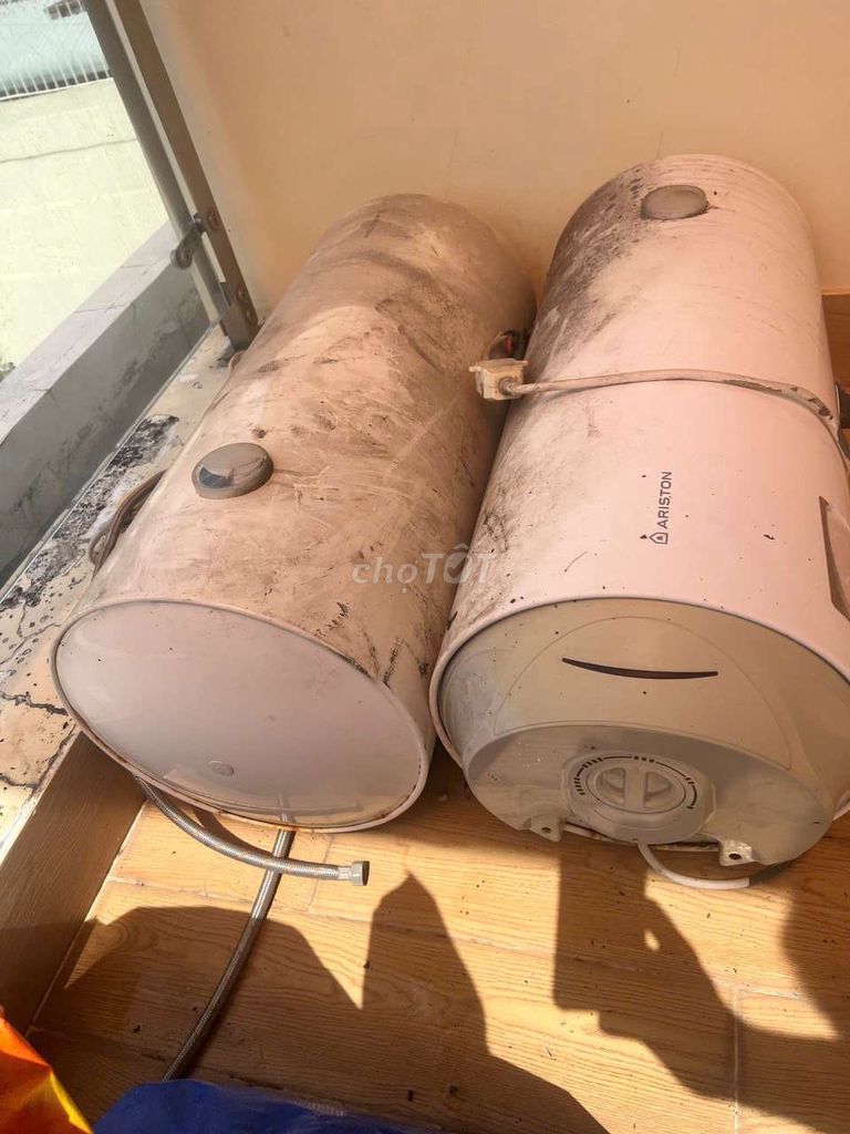 Bình nóng lạnh Ariston Trắng Cỡ lớn. Mua bán Thiết bị vệ sinh, nhà tắm tại Quận 12 Tp Hồ Chí Minh được đăng bởi Dang van khanh hình 1