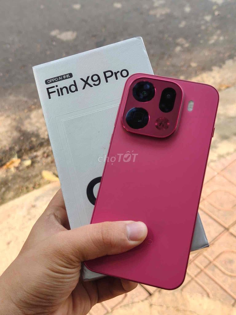 Oppo find X9 Pro Fullbox 16/512GB Dimen 9500 Máy đ. Mua bán Điện thoại tại Thành phố Buôn Ma Thuột Đắk Lắk được đăng bởi Xuân Tr hình 1