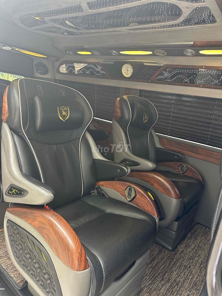 Ford Transit Dcar Limosin 10c - 2019 - 11000 km. Mua bán Ô tô tại Quận Long Biên Hà Nội được đăng bởi Nguyễn Văn Tuấn hình 10