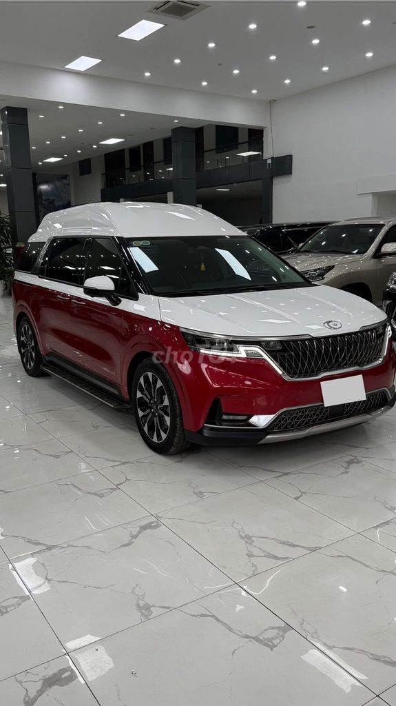 Kia Carnival Royal VIP 2023 Đỏ trắng. Mua bán Ô tô tại Quận 1 Tp Hồ Chí Minh được đăng bởi Mr Hợi  hình 2