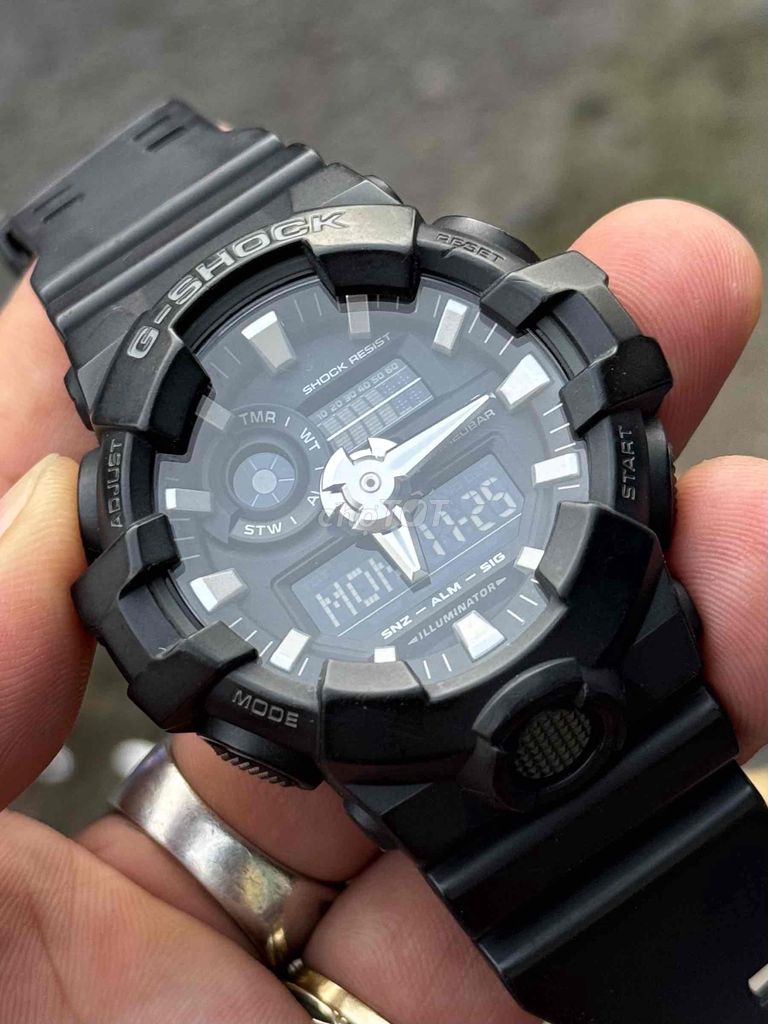 Casio G-Shock GA-700