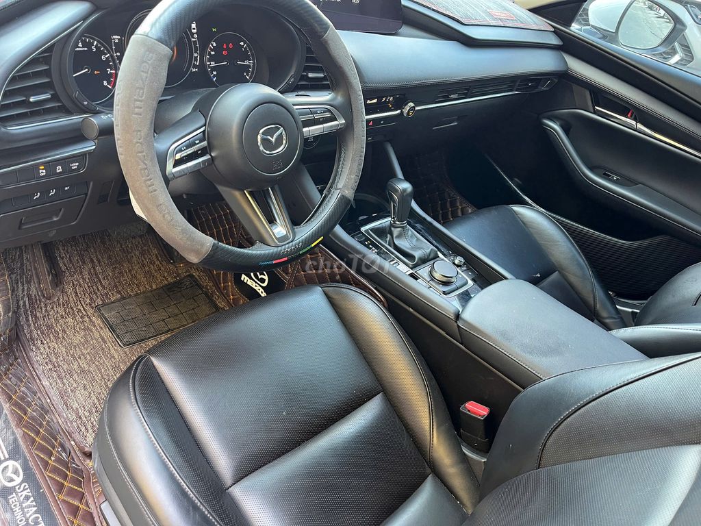 MAZDA 3 1.5 LUXURY 2023 GIA ĐÌNH LƯỚT 1 CHỦ HT 70%. Mua bán Ô tô tại Thành phố Thủ Đức Tp Hồ Chí Minh được đăng bởi Hiếu hình 20