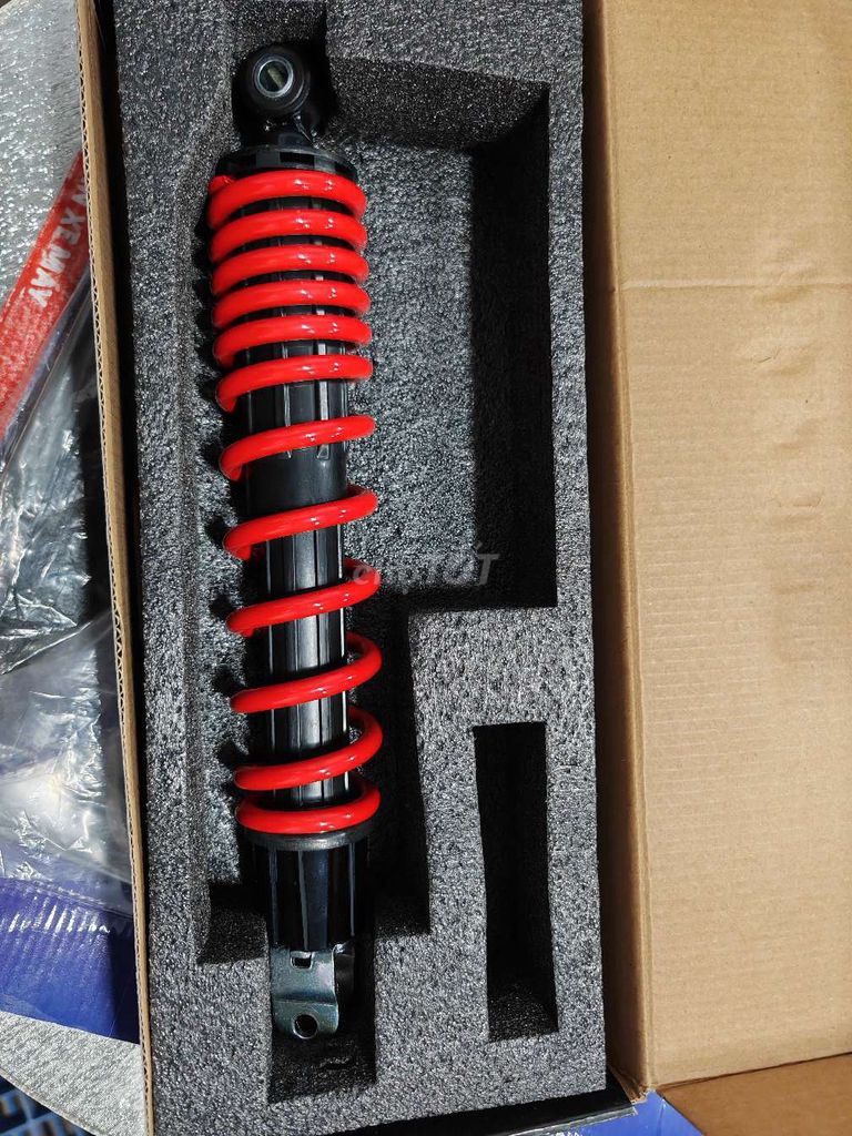 PHUỘC SAU ZIN VARIO 160 ĐỎ. Mua bán Phụ tùng xe tại Thành phố Thuận An Bình Dương được đăng bởi Tuấn Anh hình 1