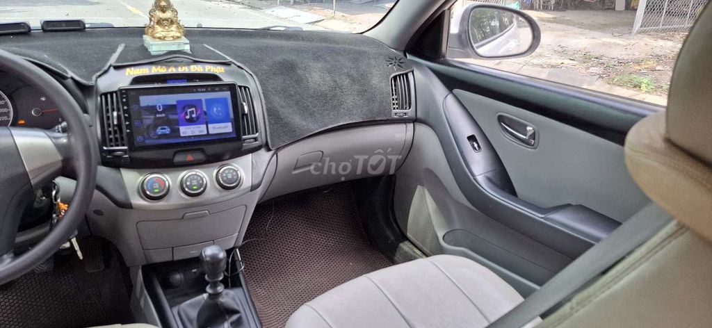 Hyundai Avante 2016 Trắng Số sàn. Mua bán Ô tô tại Thành phố Thủ Dầu Một Bình Dương được đăng bởi Quang Duẩn hình 7