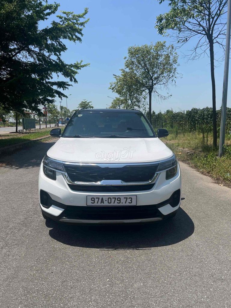 Kia Seltos Luxury 2022 Trắng