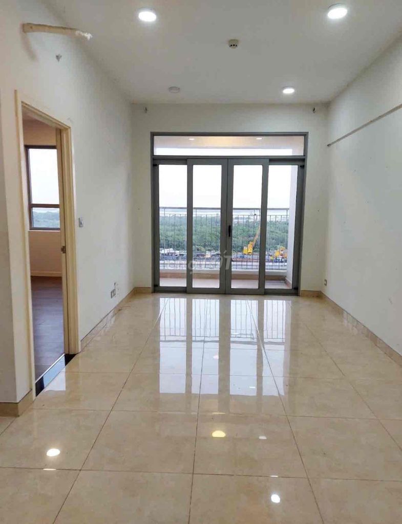 Luxgarden View cầu phú mỹ , 69m2 , chính chủ