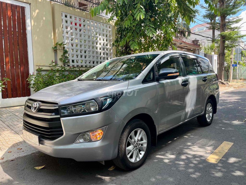 Toyota Innova 2016 2.0E - 108000 km. Mua bán Ô tô tại Quận 5 Tp Hồ Chí Minh được đăng bởi Salon Ô TÔ 07879 hình 4