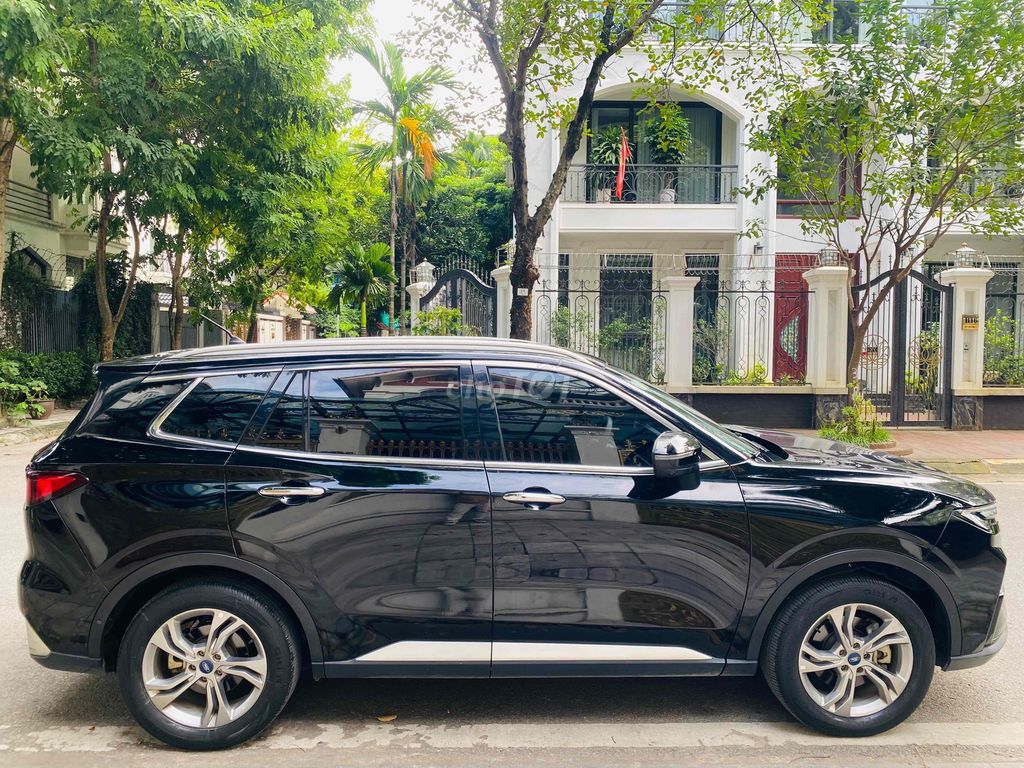 Ford Territory Titanium 2022 50000 км Черный