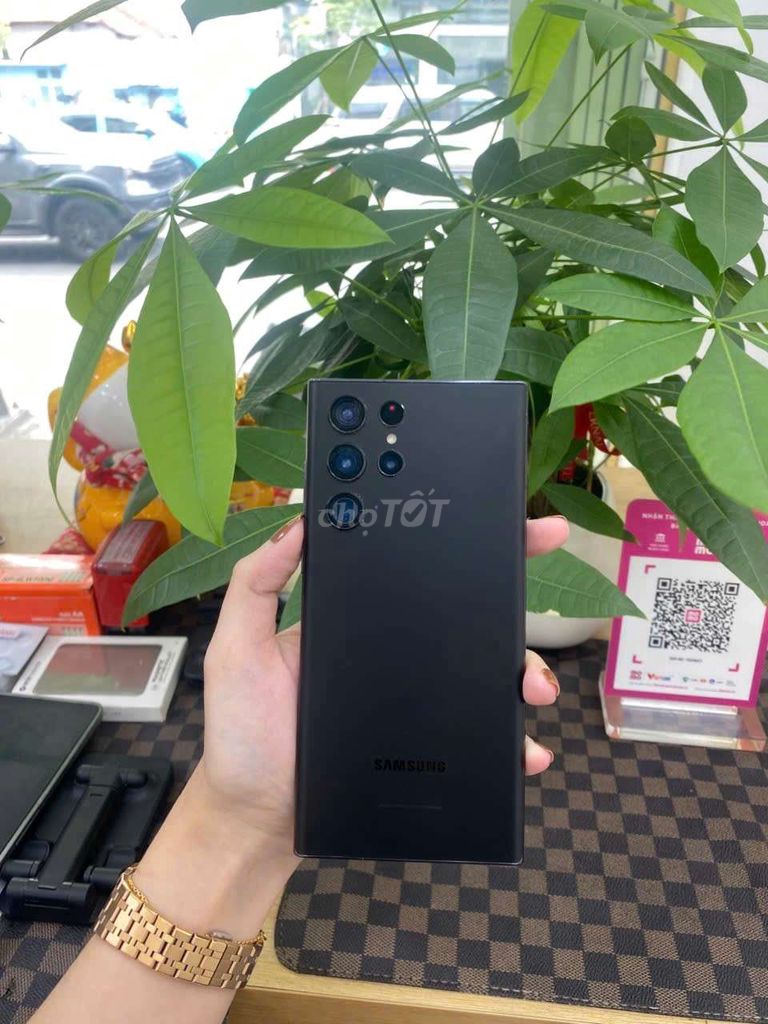 Samsung Galaxy S22 Ultra 2sim Đen - thanh lý. Mua bán Điện thoại tại Quận Bình Thạnh Tp Hồ Chí Minh được đăng bởi Minh phương hình 1
