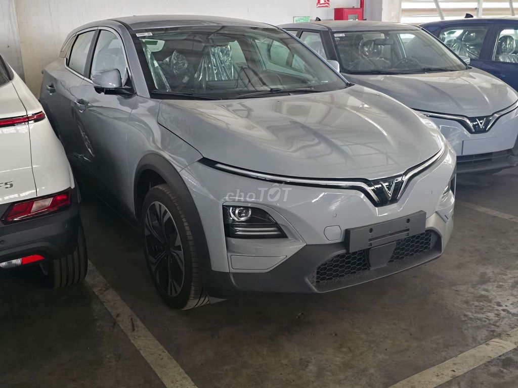 VF6 Plus TC1 xám 2025 - Xe hiếm sẵn kho giao ngay. Mua bán Ô tô tại Quận 5 Tp Hồ Chí Minh được đăng bởi Huy Vinfast Võ Văn Kiệt hình 3