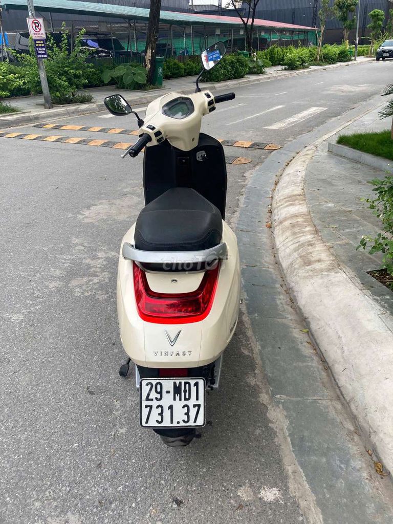 Vinfast klara A2, xe đẹp, bình mới thay đầu năm