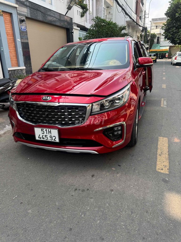Kia Sedona 2020 photo 2