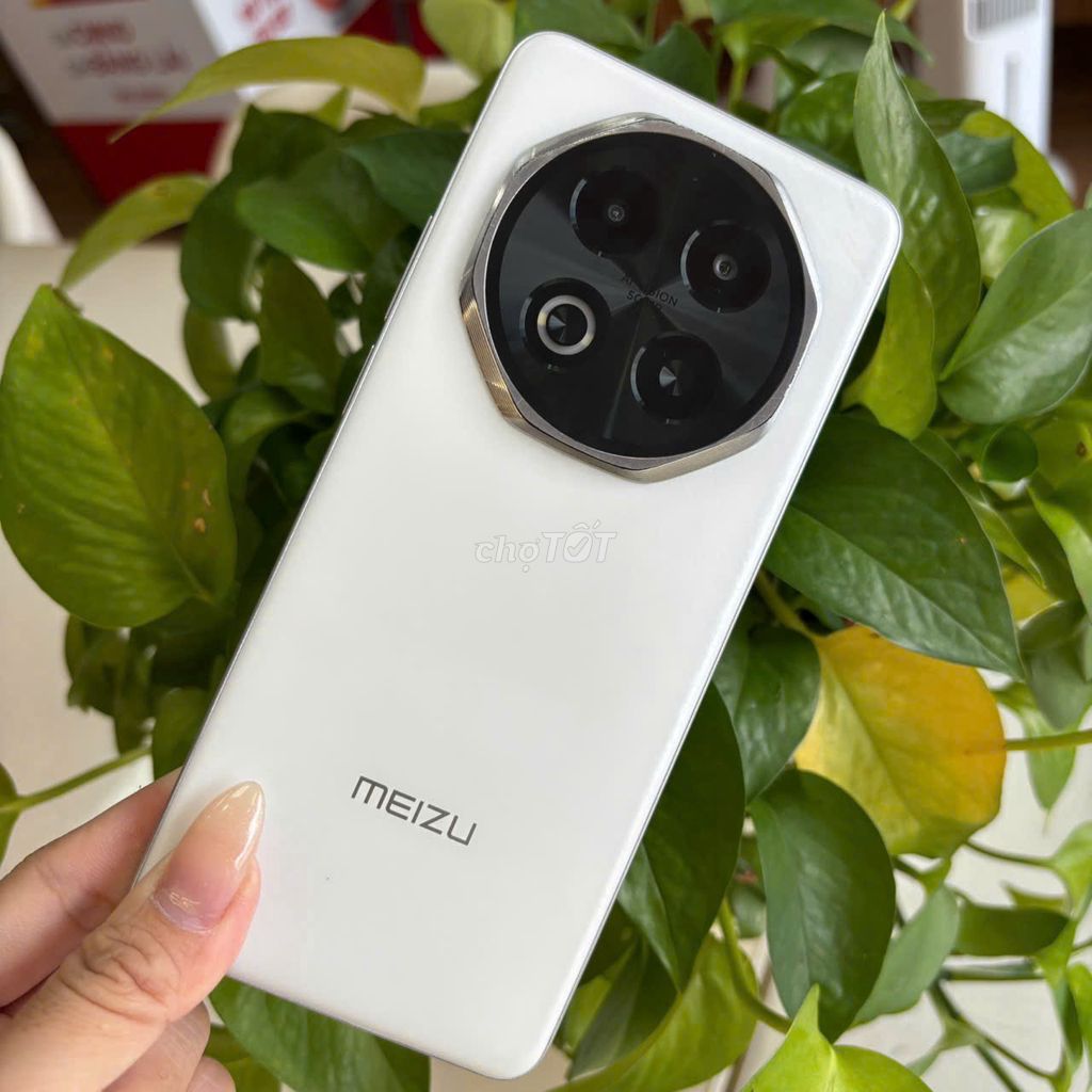 Meizu Note 16 8/128GB Trắng ★ᴛʜᴜ ᴆᴛ ᴄᴜ̃★. Mua bán Điện thoại tại Quận Ninh Kiều Cần Thơ được đăng bởi DI ĐỘNG BULL hình 1