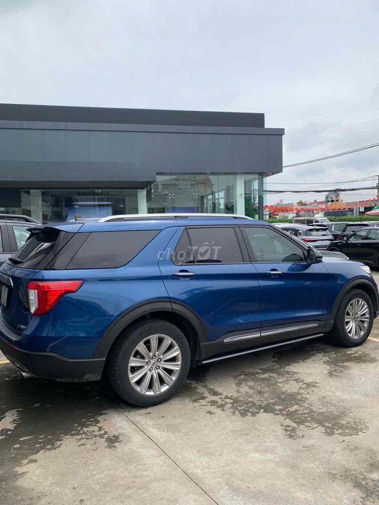 Ford Explorer 2021 Đky2022. Hãng bán - 55000 km. Mua bán Ô tô tại Quận 12 Tp Hồ Chí Minh được đăng bởi Huyền Vi Ford quận 12 hình 2