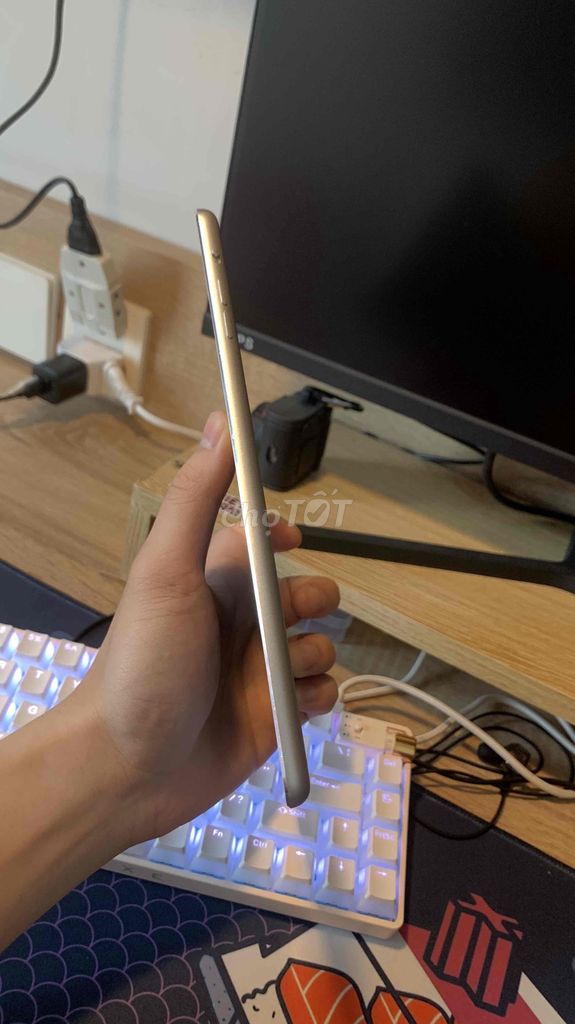 iPad Mini 2 32GB - Đẹp Keng - Pin Trâu - Kèm sạc