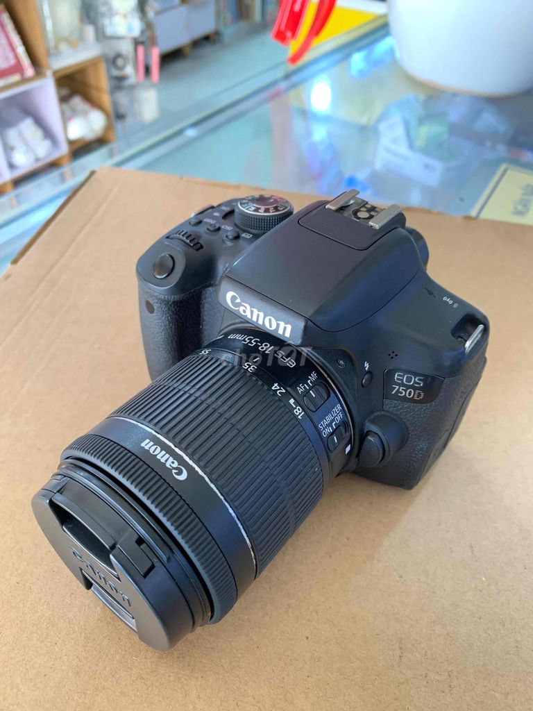 Canon 750D+Lens 18-55 STM