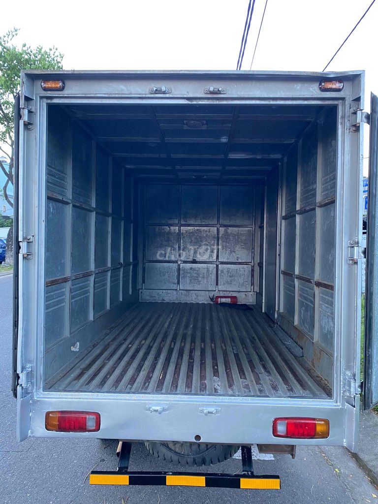 K3000 sx 2009 Tải 1Tấn 1 Thùng kín cửa hông Xe hầu. Mua bán Xe tải, xe ben tại Quận Liên Chiểu Đà Nẵng được đăng bởi Tran thanh quoc hình 4