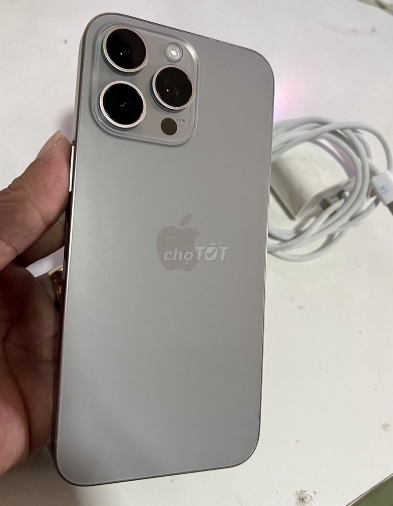 iPhone 15 Pro Max 256GB natural nguyên zin tất cả. Mua bán Điện thoại tại Thành phố Dĩ An Bình Dương được đăng bởi Tam hình 1