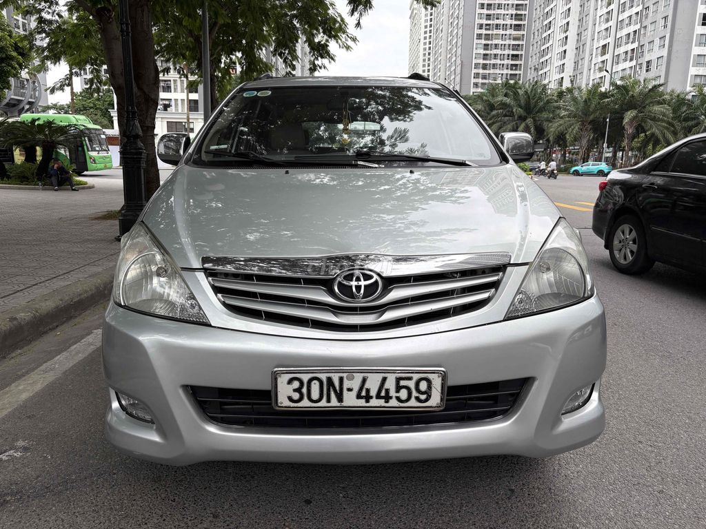Toyota Innova 2009 G - 100000 km. Mua bán Ô tô tại Quận Hai Bà Trưng Hà Nội được đăng bởi Bùi hiển hình 1