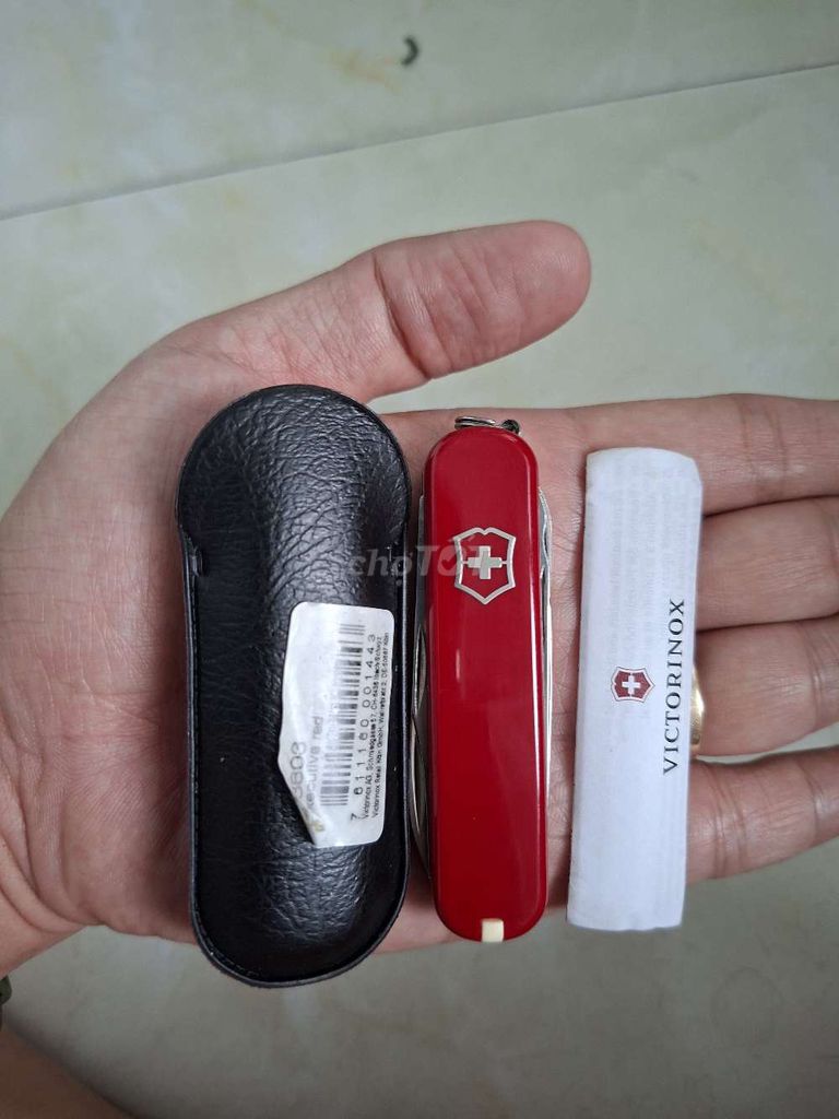 D/c đa năng Victorinox Executive Đỏ Mới. Mua bán Sở thích khác tại Quận Hải Châu Đà Nẵng được đăng bởi Minh hình 1
