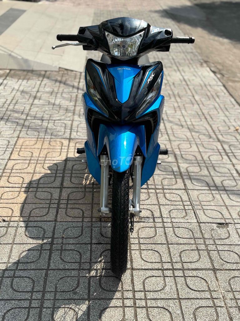 Honda Wave RSX FI Xanh đen. Mua bán Xe máy tại Thành phố Biên Hòa Đồng Nai được đăng bởi Huy Trần hình 1