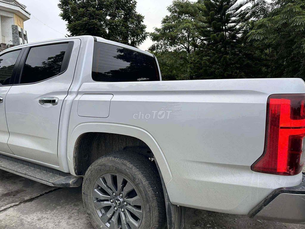 Mitsubishi Triton 2024 Premium 2WD 10000 km. Mua bán Ô tô tại Quận Cầu Giấy Hà Nội được đăng bởi Tuấn Xe Lướt  hình 7