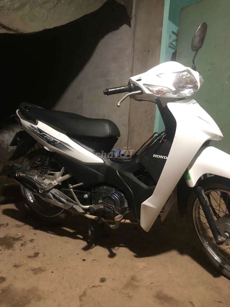 Wave Alpha 2024 màu trắng. Mua bán Xe máy tại Huyện Tam Bình Vĩnh Long được đăng bởi Nguyễn Trọng Nghĩa hình 3