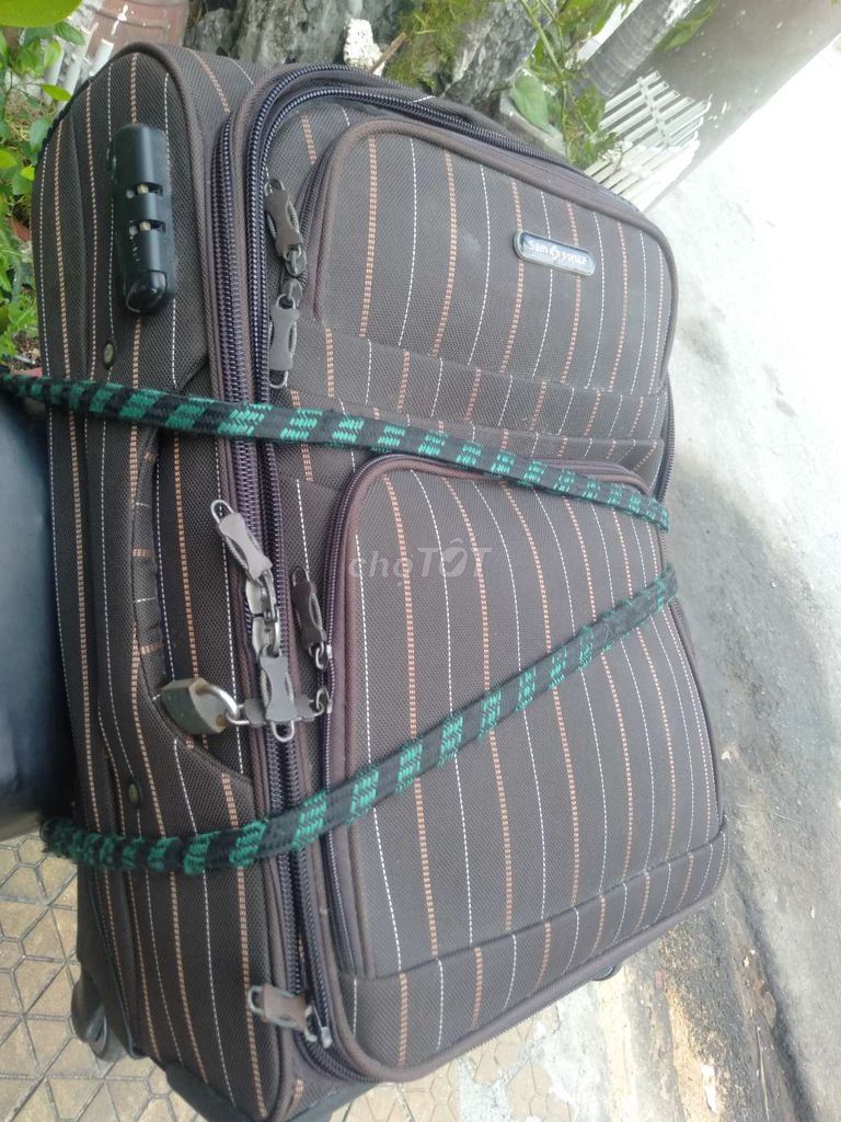 Vali Samsonite Vải Nâu 50x35x25 cm. Mua bán Túi xách tại Quận Tân Bình Tp Hồ Chí Minh được đăng bởi Huy hình 1