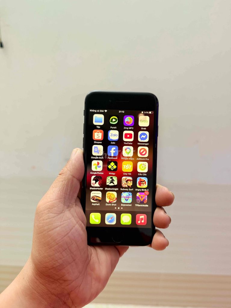 iphone 8 64G Quốc tế đẹp. Mua bán Điện thoại tại Quận Thanh Khê Đà Nẵng được đăng bởi HiENCom hình 1