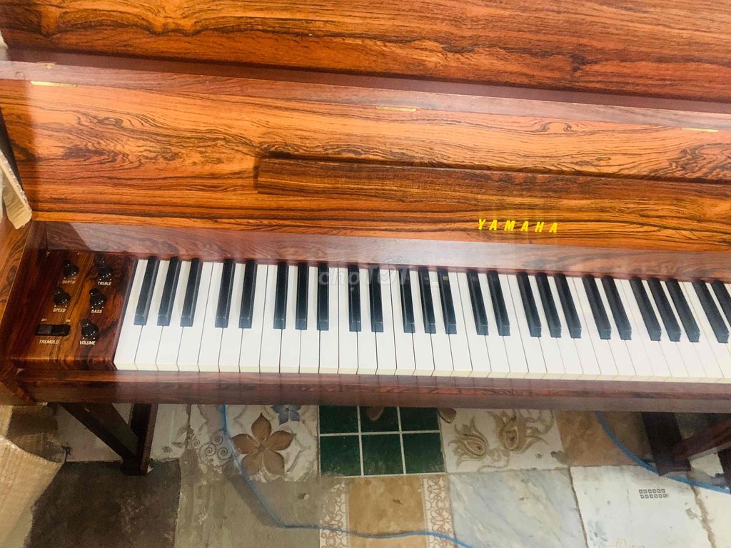 piano yamaha e201 tại kho