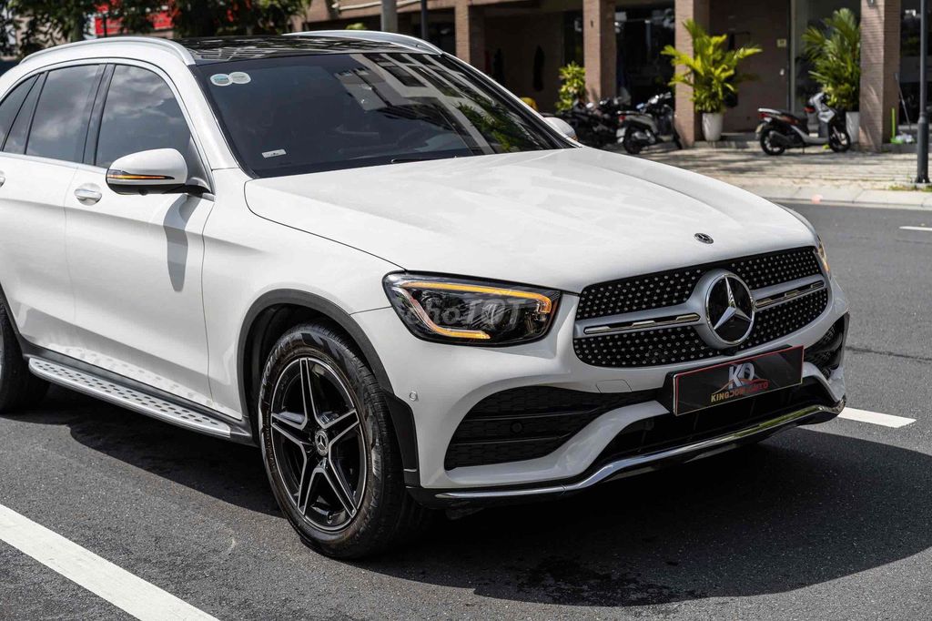 GLC300 AMG 2023 công ty 1 chủ từ đầu siêu đẹp. Mua bán Ô tô tại Quận 7 Tp Hồ Chí Minh được đăng bởi Dương Phương hình 3