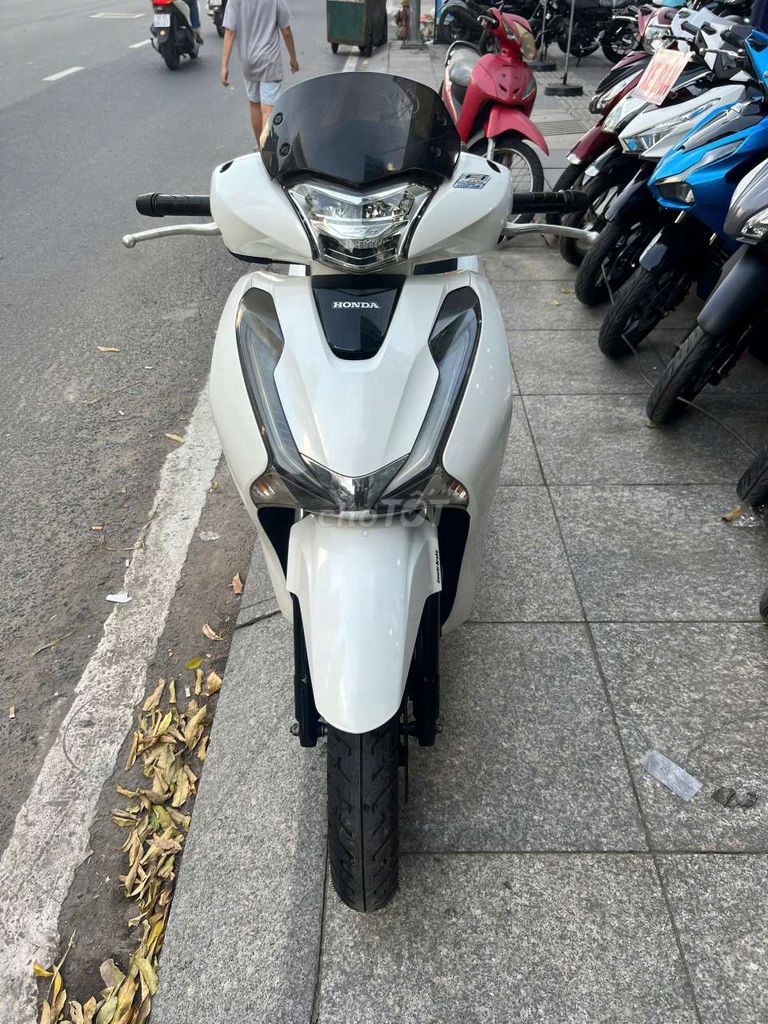 Honda SH 150i 2018 mới 90% Bstp chính chủ. Mua bán Xe máy tại Quận Tân Phú Tp Hồ Chí Minh được đăng bởi Tuanduy hình 2