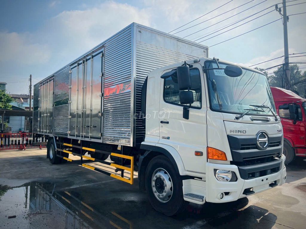 Hino 500 FG UTL Thùng Kín Dài 10m. Mua bán Xe tải, xe ben tại Thành phố Thuận An Bình Dương được đăng bởi Hino 3s Bình Dương hình 2