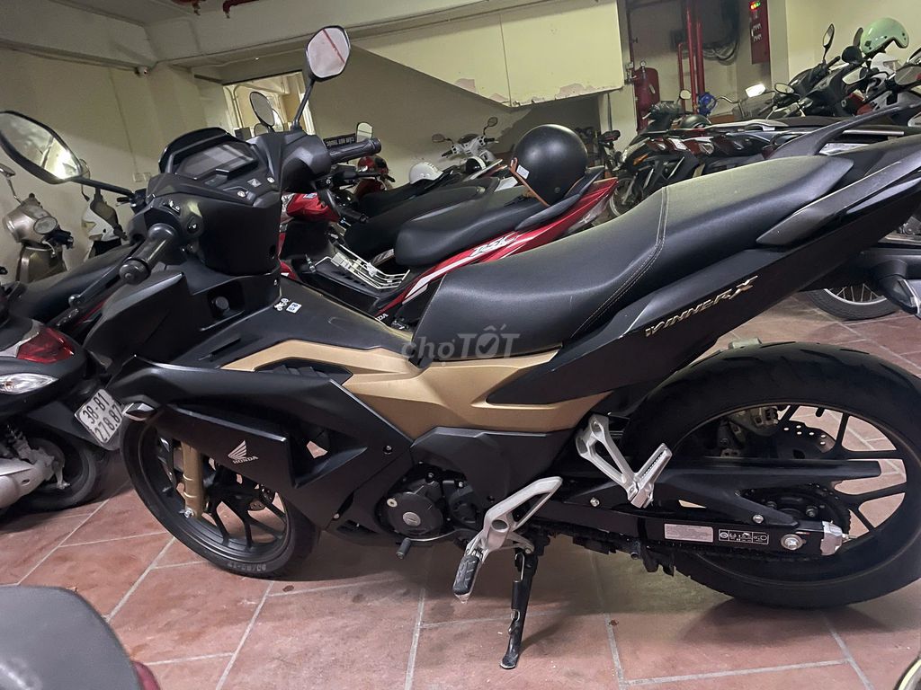 Смарт-ключ Honda Winner X ABS, черное золото, 12 000 км
