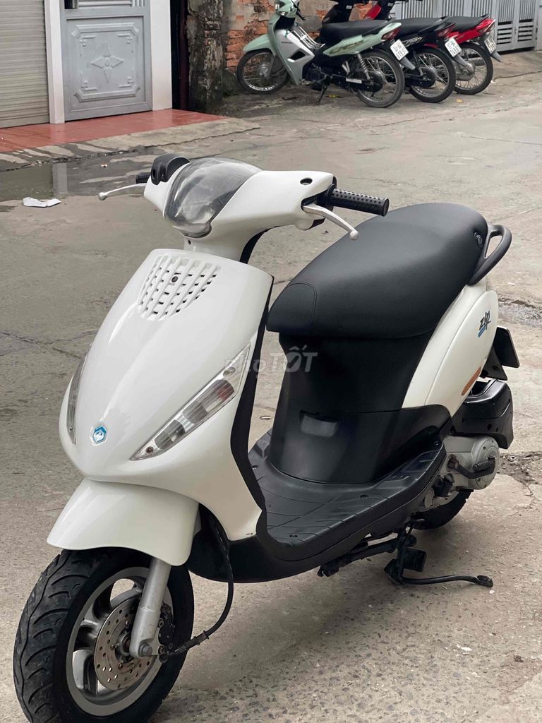 PIAGIO Zip xe chính chủ muốn bán. Mua bán Xe máy tại Quận Nam Từ Liêm Hà Nội được đăng bởi VÂN ANH hình 2