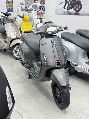 Piaggio Vespa Sprint 125 ABS 2022 Xám 7500km. Mua bán Xe máy tại Quận Phú Nhuận Tp Hồ Chí Minh được đăng bởi  vespa Nam Phương hcm 