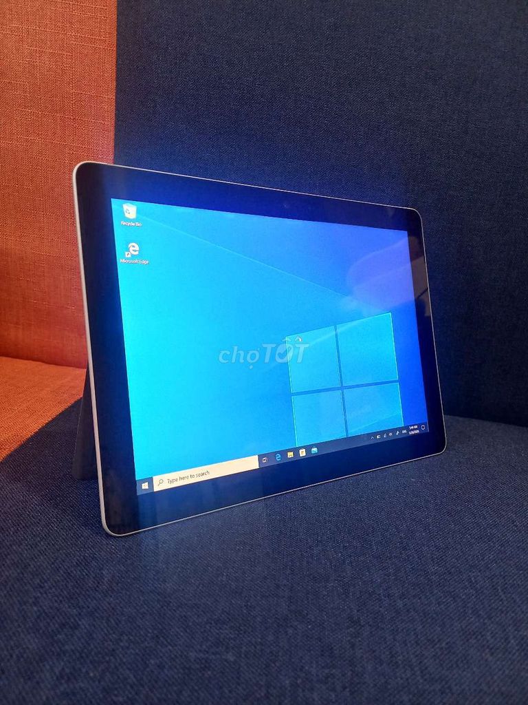 Microsoft Surface Go 4GB Bạc. Mua bán Máy tính bảng tại Huyện Bình Chánh Tp Hồ Chí Minh được đăng bởi duy hình 1