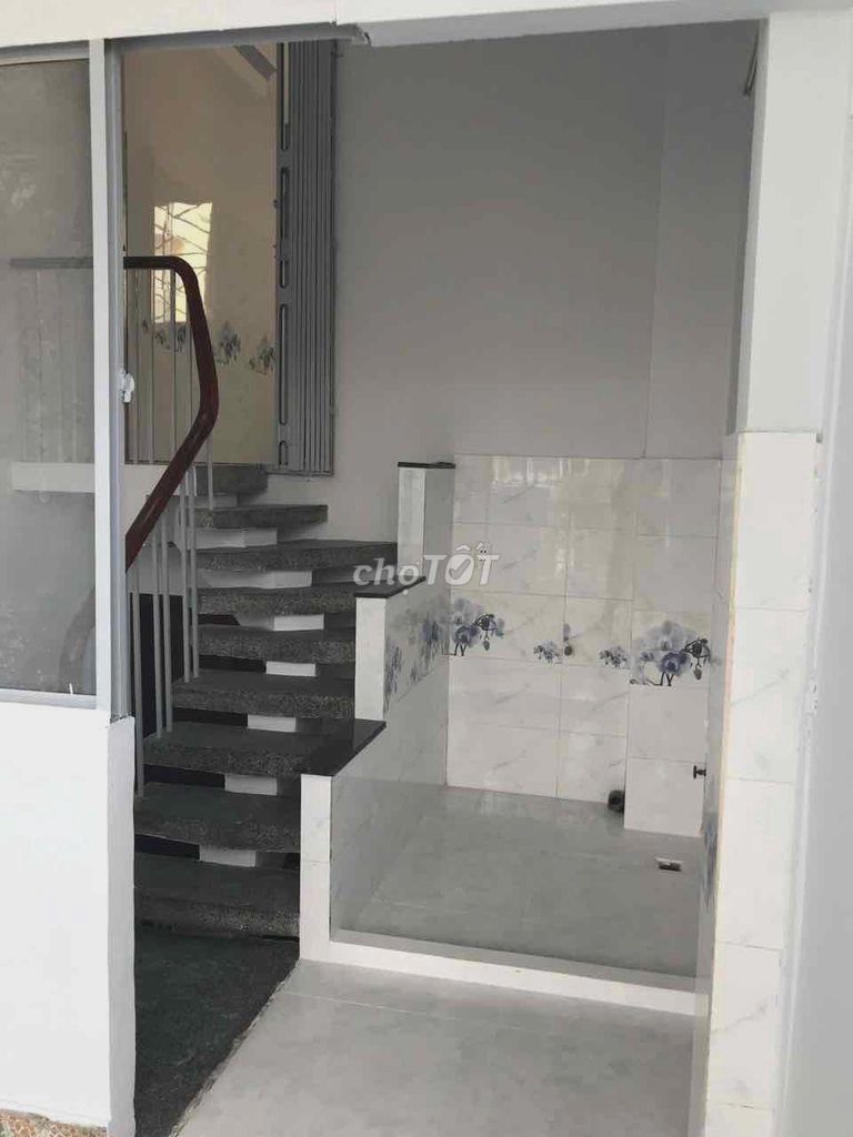 Nhà mặt tiền 1 Trệt 3 Lầu 3x10m 4 Phòng Nguyễn Cảnh Chân