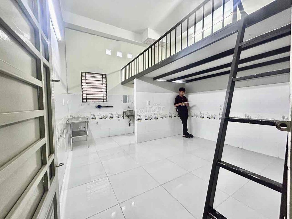 🔥CHO THUÊ PHÒNG TRỌ GÁC CAO 2M - THANG MÁY BẢO VỆ - NGAY LÊ VĂN SỸ