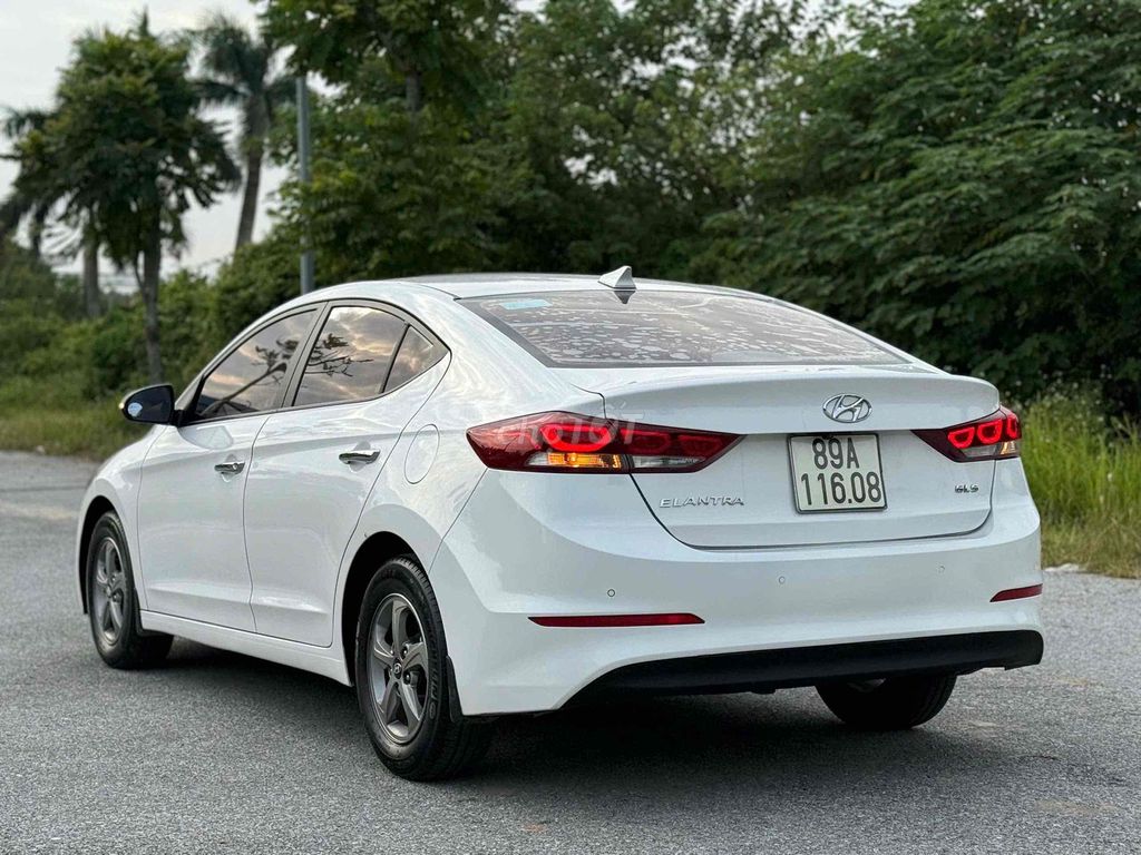 Hyundai Elantra 2017 1.6 MT - 82000 km. Mua bán Ô tô tại Huyện Gia Lộc Hải Dương được đăng bởi Nhất Tín Ô Tô Hải Dương hình 5