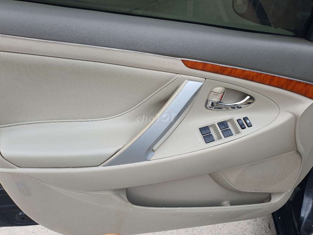 Toyota Camry 2.4G Chính chủ. Mua bán Ô tô tại Thị xã Tân Uyên Bình Dương được đăng bởi Lê Tới Bình Dương  hình 10