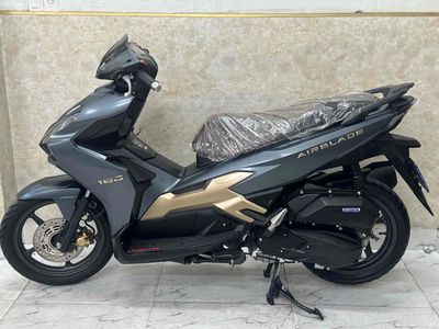 AB 160 ABS đời 2024 màu xám mới 95% 43AE-023.64. Mua bán Xe máy tại Quận Sơn Trà Đà Nẵng được đăng bởi Minh Dũng bán trả góp 136 vân đồn 