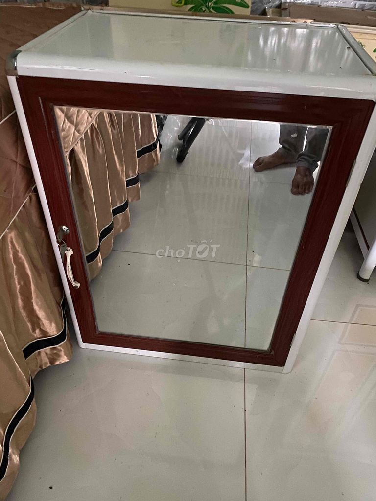 Tủ nhôm kính. Mua bán Tủ, kệ gia đình tại Thành phố Cà Mau Cà Mau được đăng bởi Tran Chon hình 1