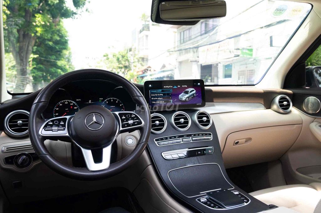 LONG ANH AUTO về Mercedes GLC300 4Matic 2021. Mua bán Ô tô tại Quận 7 Tp Hồ Chí Minh được đăng bởi LongAnh AuTo  hình 12
