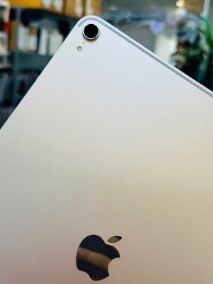 Em bán IPAD PRO 12.9 2018 BẢN 256GB WIFI. Mua bán Máy tính bảng tại   được đăng bởi Nguyễn Thu