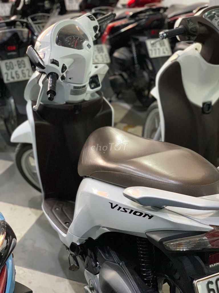 vision 2015 máy zin, có bán trả góp. Mua bán Xe máy tại Huyện Trảng Bom Đồng Nai được đăng bởi Của Hàng Xe Máy U Phong hình 6
