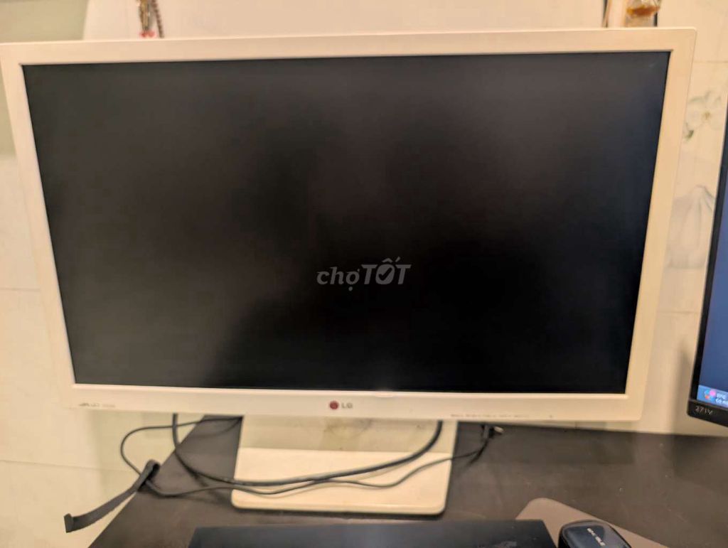 Màn hình LG 27 inch Hở sáng góc trên. Mua bán Phụ kiện (Màn hình, Chuột...) tại Huyện Hòa Vang Đà Nẵng được đăng bởi Ty Vo hình 1