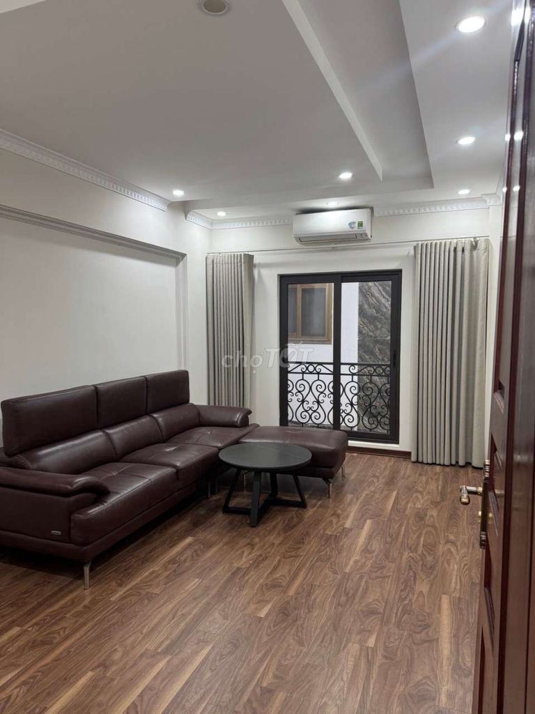 NGỌC LÂM - CHỦ XÂY TÂM HUYẾT ĐỂ Ở - BÁN NHÀ 35M² - 5 TẦNG - 3PN. Mua bán nhà ở tại Quận Long Biên Hà Nội được đăng bởi Đặng thị hạnh hình 2